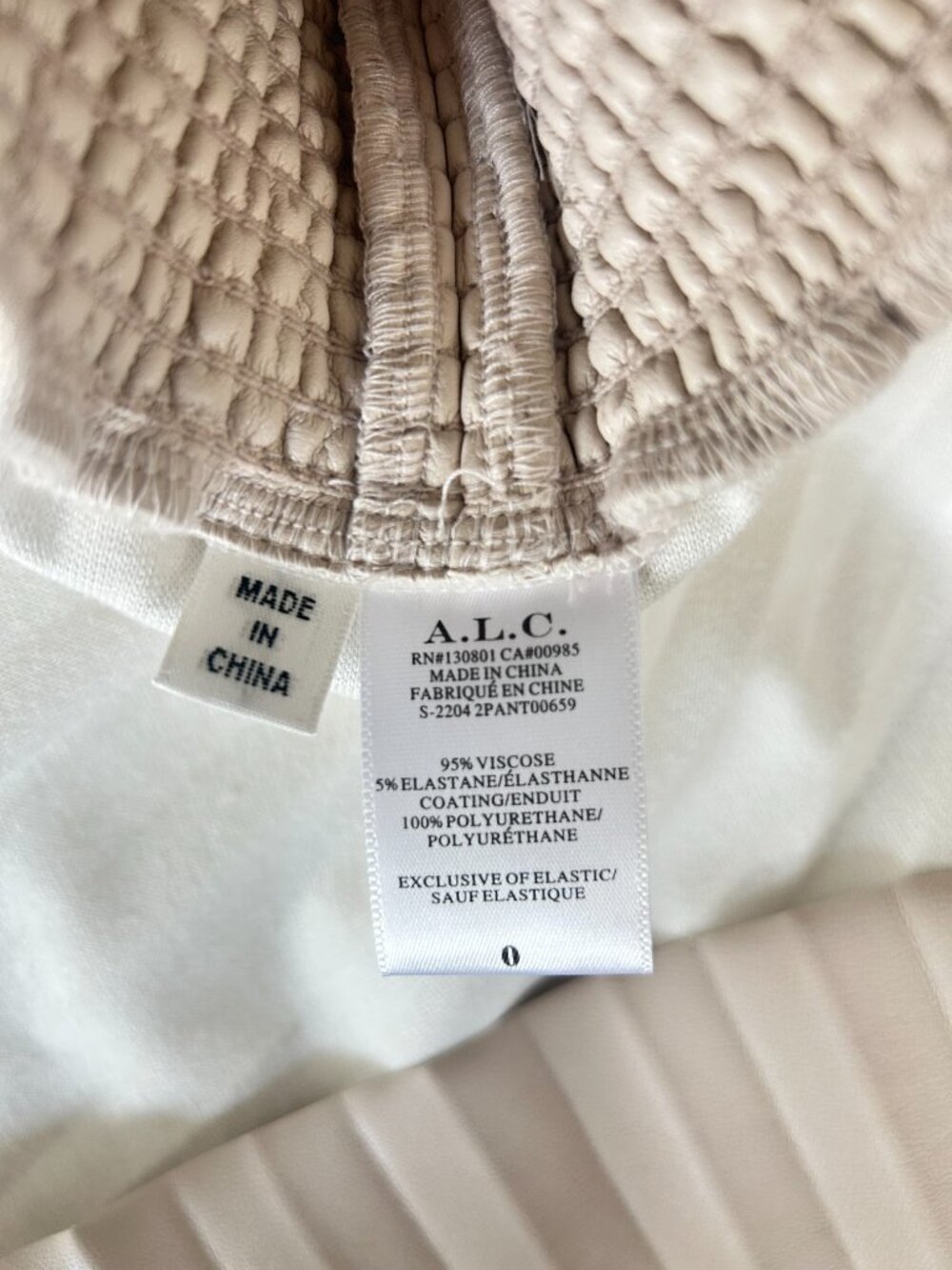 A.L.C. Bondi Pleated Vegan Leather Smocked High Rise Shorts Size 0 - Picture 6 of 8